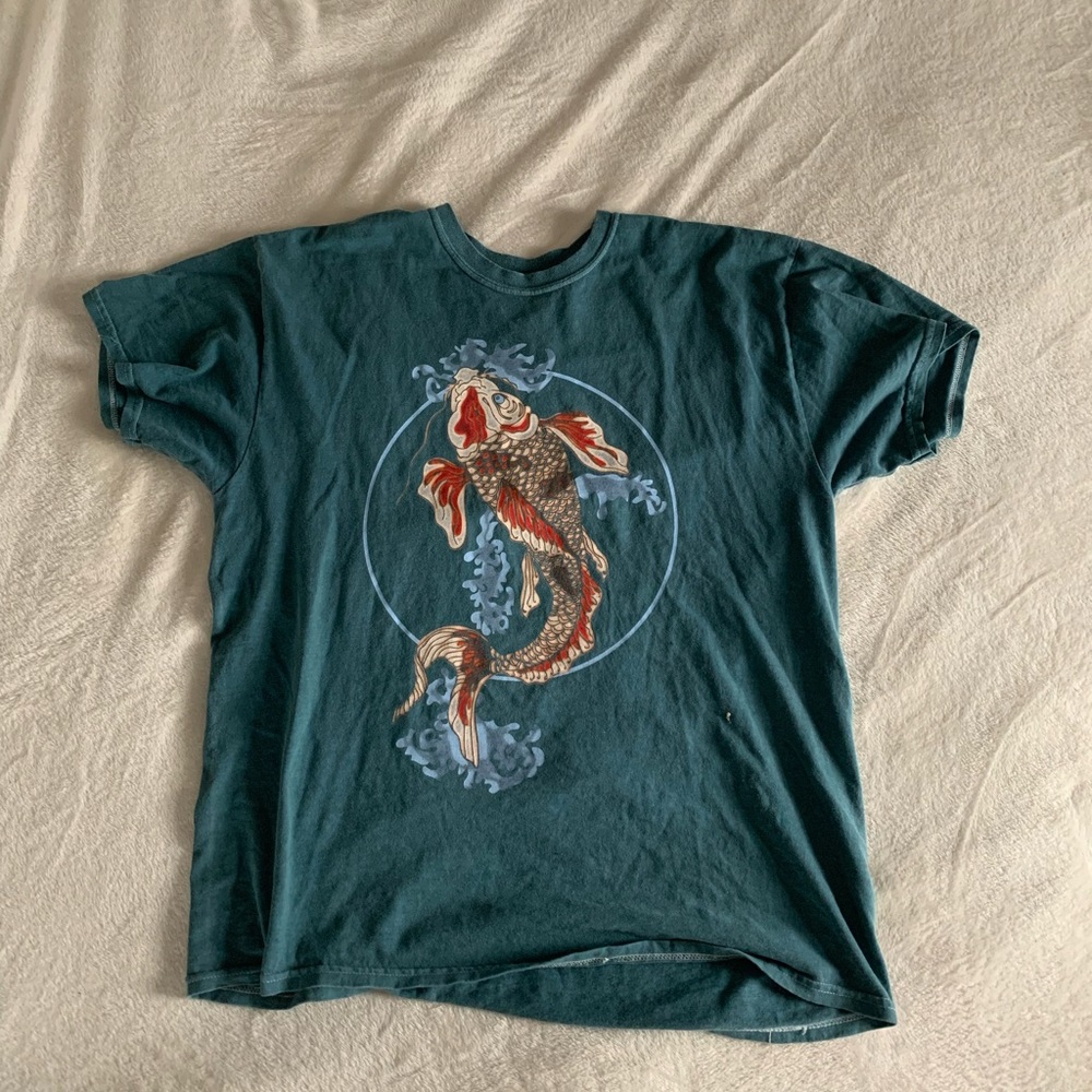 Urban outfitters t shirt